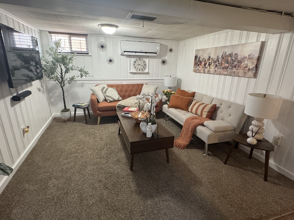 房源照片：49A Plainfield Ave #1B, Shrewsbury
