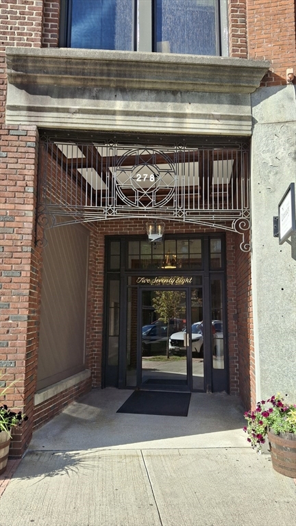 תמונה של הנכס: 278 Main St, Greenfield