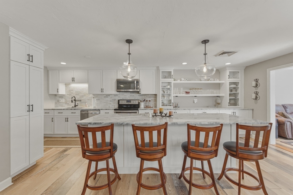 房源照片：402 Ridgefield Cir #D, Clinton