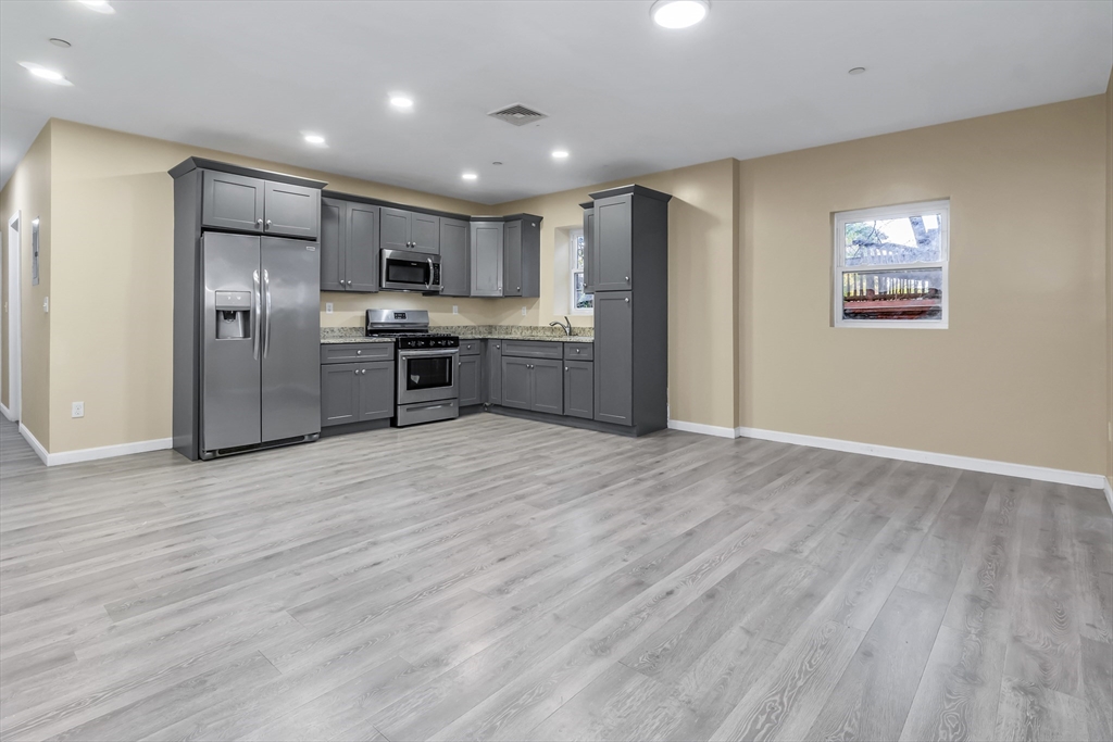 תמונה של הנכס: 202 Broadway #2-3, Lawrence
