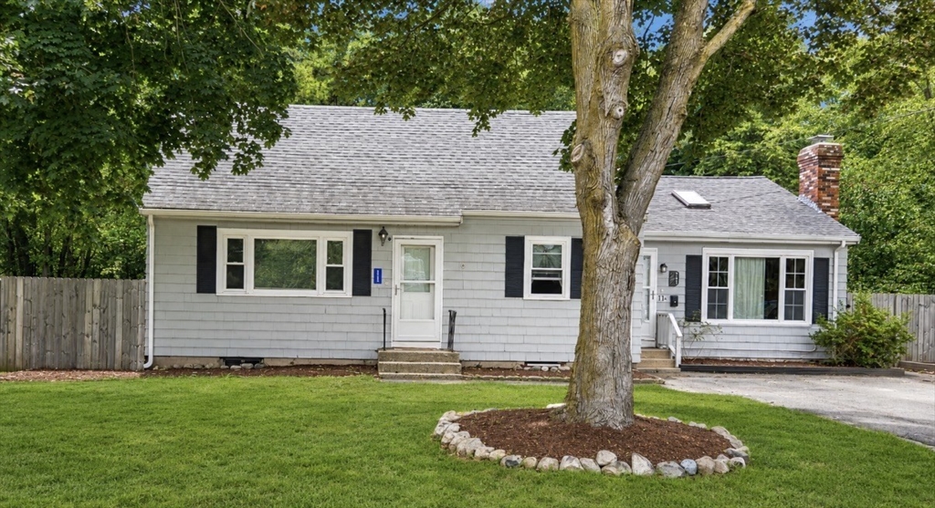 תמונה של הנכס: 11 Munroe Dr, Plainville