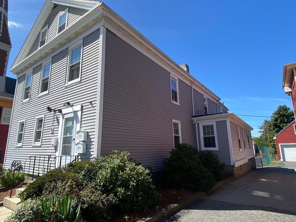 房源照片:130 Rock Street, Fall River