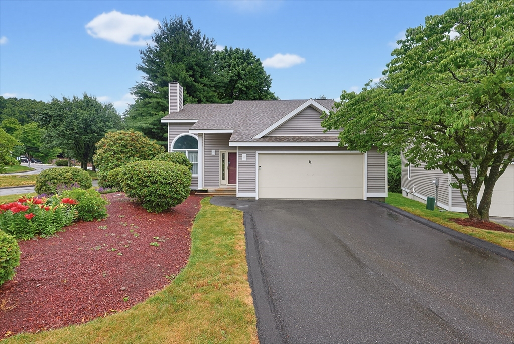 תמונה של הנכס: 11 Weatherstone Dr #11, Worcester