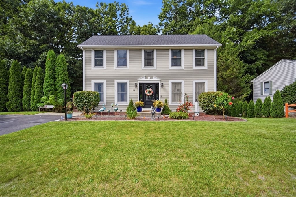 房源照片：19 Stephanie Cir, Springfield