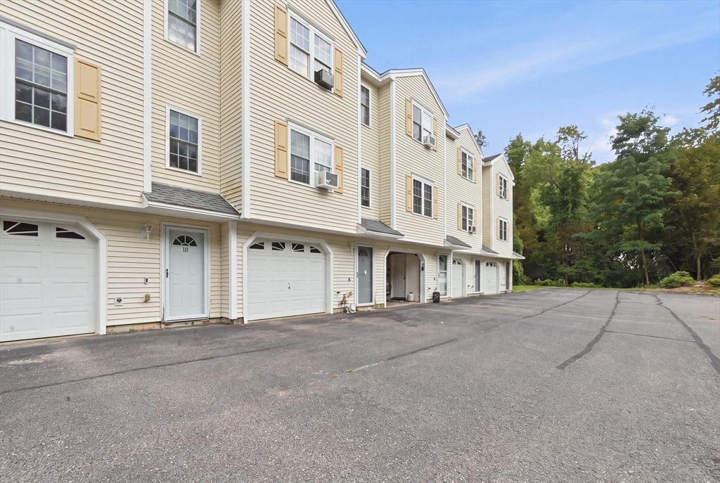 תמונה של הנכס: 350 Riverbend St #111, Athol