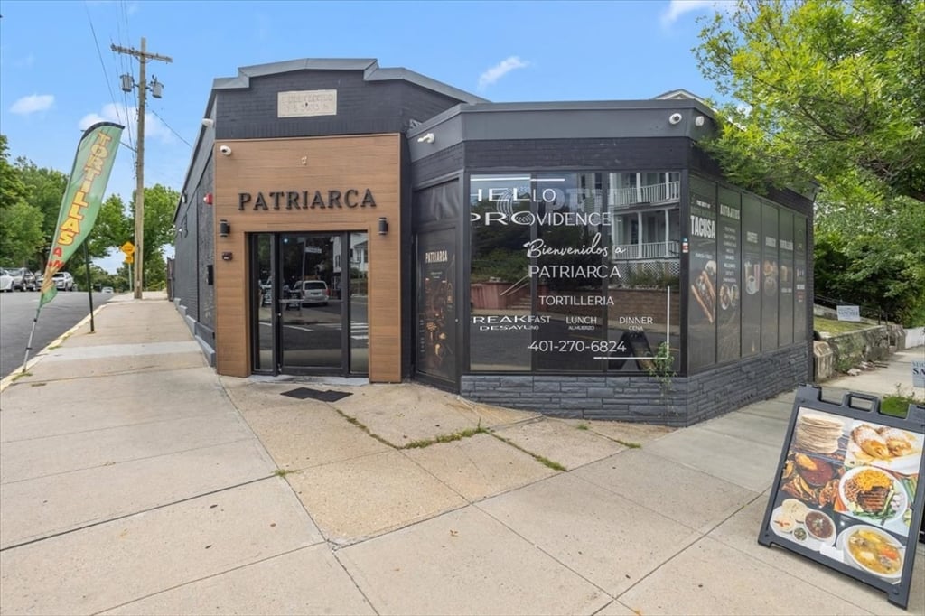 房源照片：1294 Chalkstone Ave, Providence