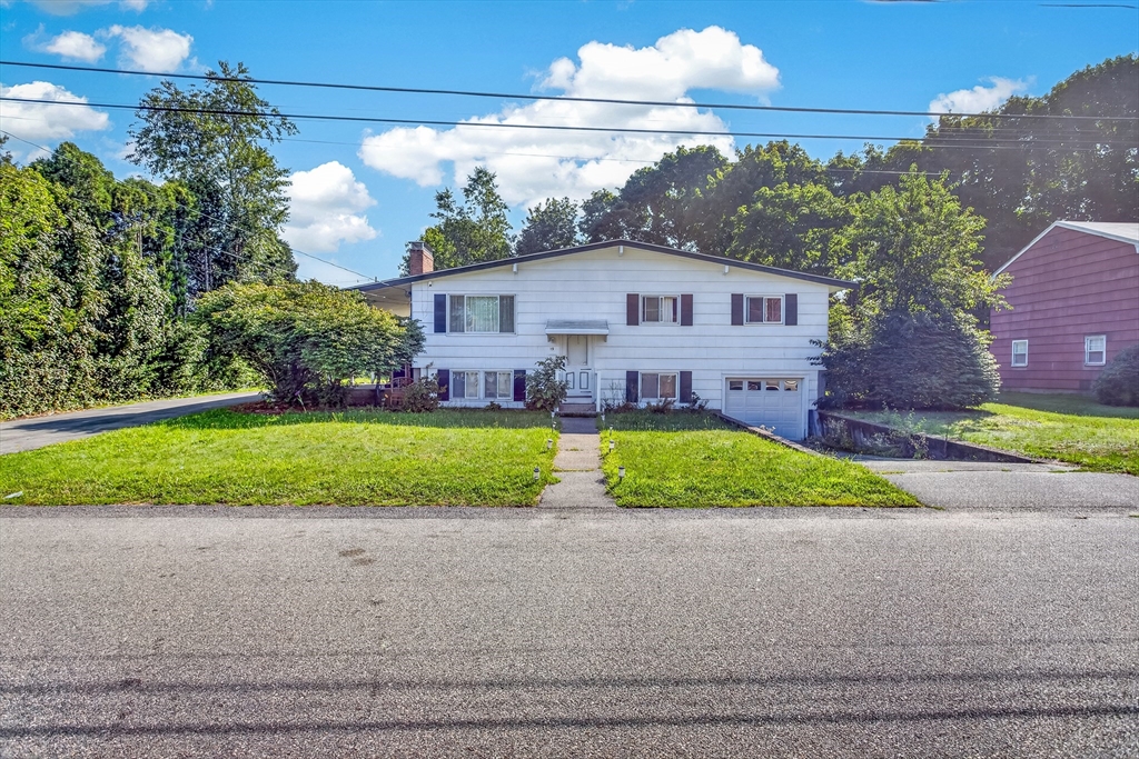 房源照片：19 Oak Ridge Dr E, Brockton