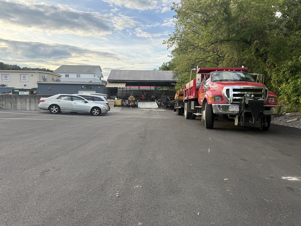 房源照片：320 Central St, Leominster