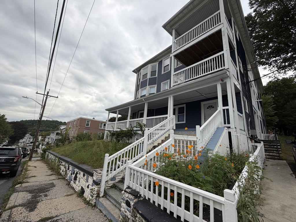 房源照片：99 Cross St #3F, Southbridge