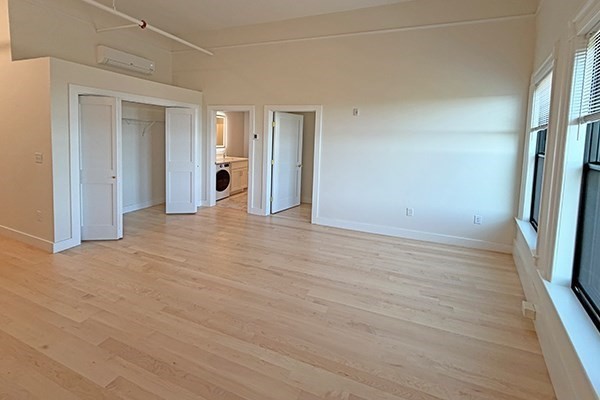 房源照片：105 Paige St #510, Lowell