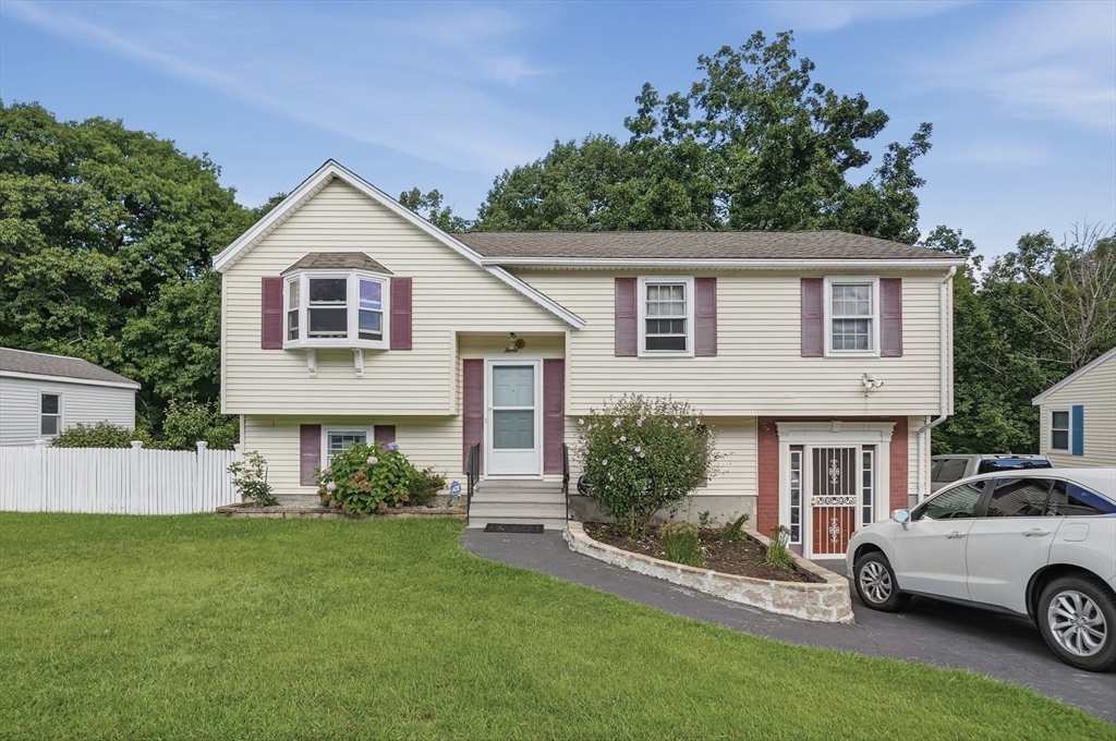 תמונה של הנכס: 30 Parsons Hill Dr, Worcester