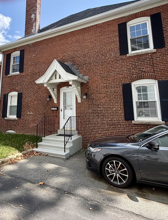 תמונה של הנכס: 3 Prospect Heights #3, Milford