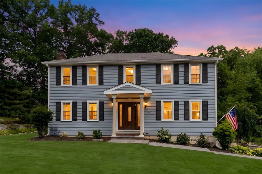 房源照片：271 Cliff Drive, North Attleboro