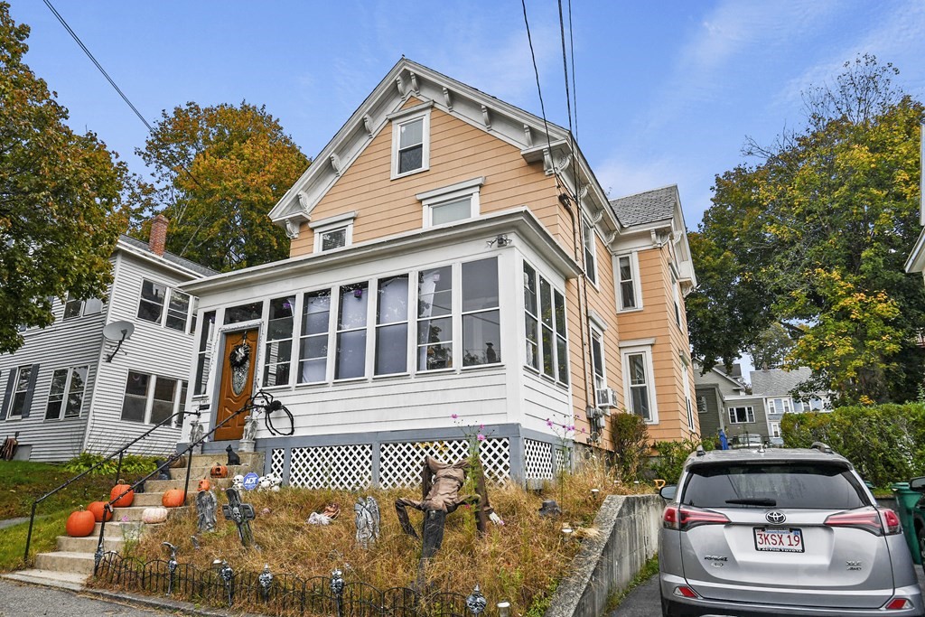 תמונה של הנכס: 107 Myrtle #2, Lowell