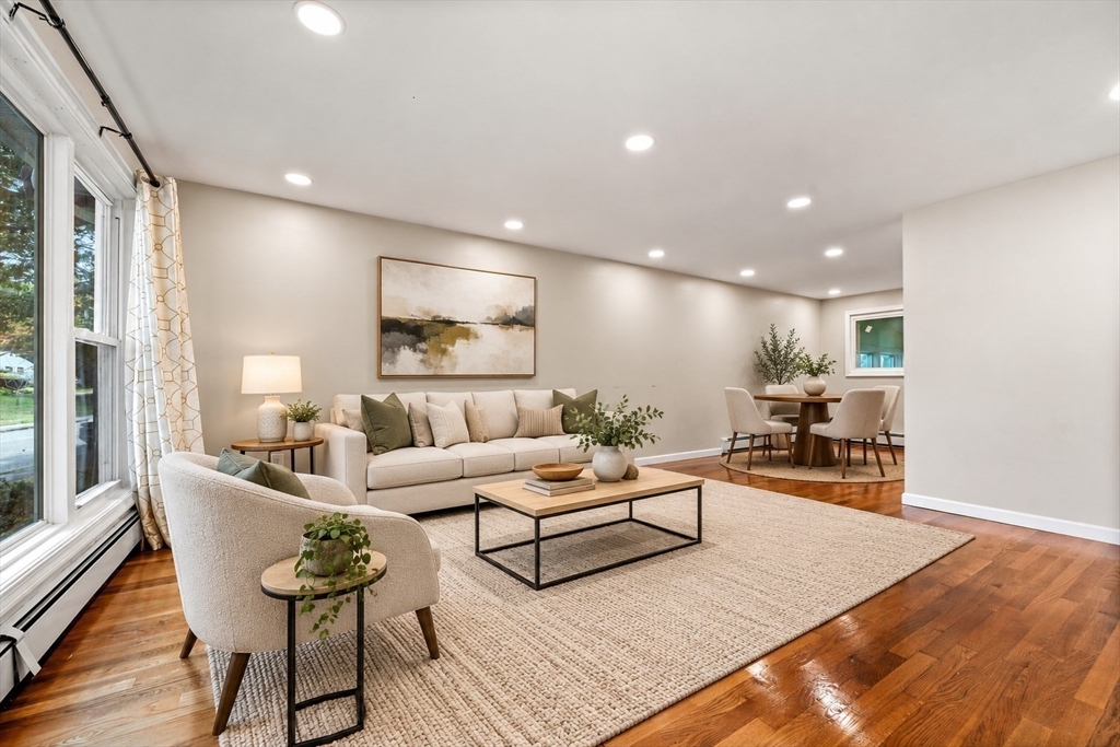תמונה של הנכס: 4 Niles Rd, Randolph