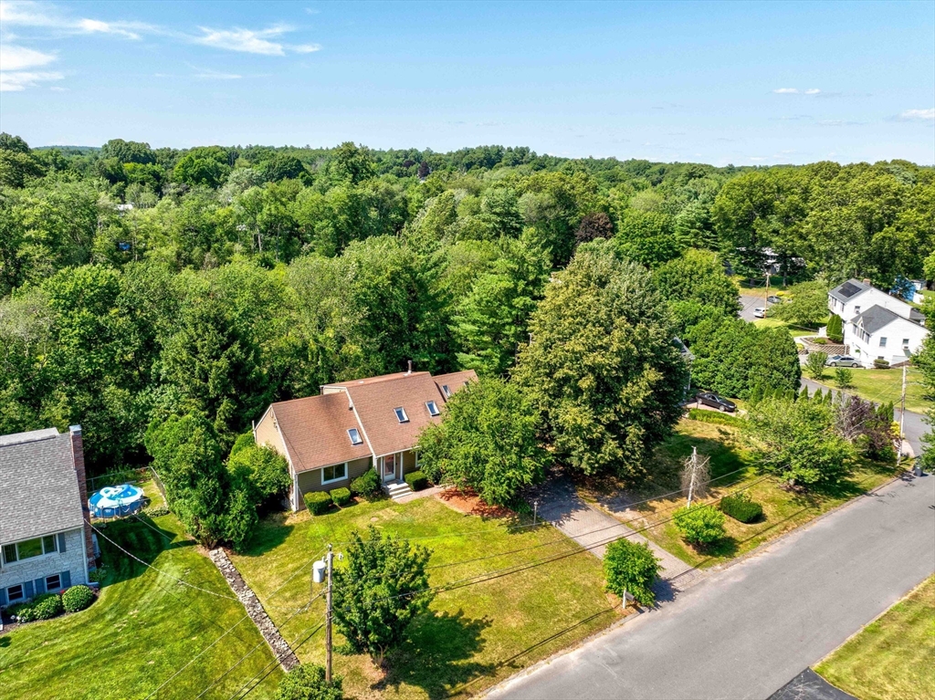 תמונה של הנכס: 7 Oxyoke Dr, Methuen