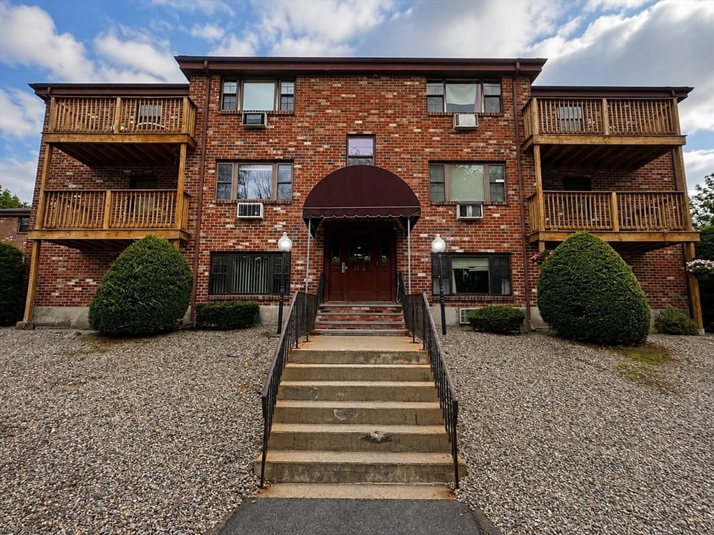 תמונה של הנכס: 14-A Mayberry Dr #10, Westborough