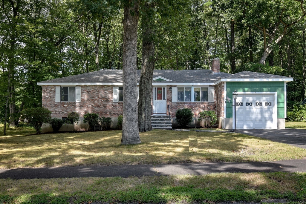 房源照片：12 Claudette Circle, Framingham