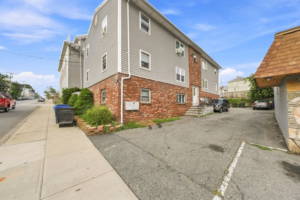 תמונה של הנכס: 243 Robeson St #6, Fall River
