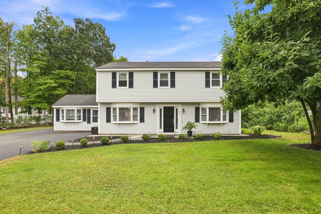 תמונה של הנכס: 186 Andover St, North Andover