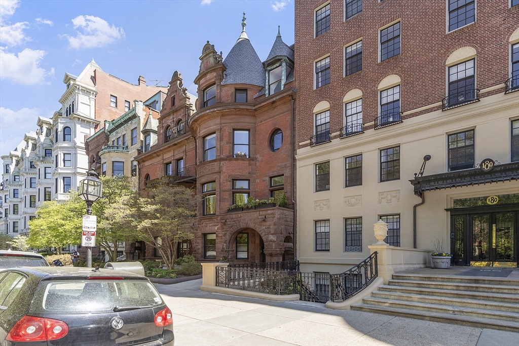 תמונה של הנכס: 178 Commonwealth #7, Boston
