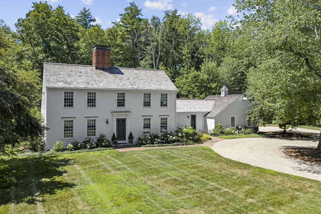 房源照片：1319 Monument Street, Concord