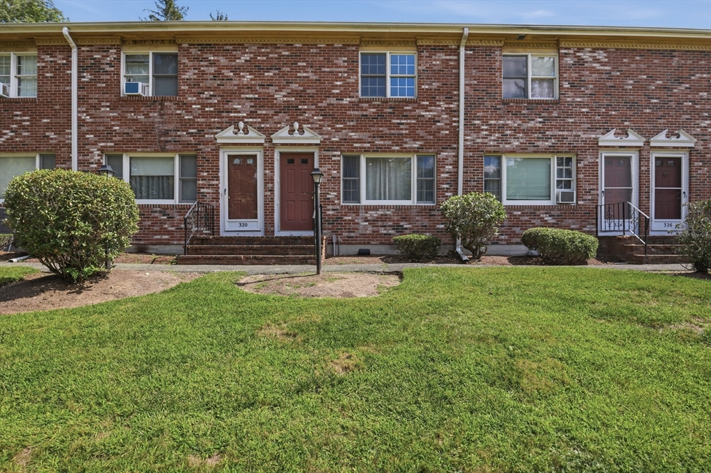 תמונה של הנכס: 322 Bedford St #322, East Bridgewater