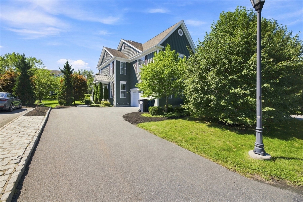 תמונה של הנכס: 18 Simeon Howard Way #18, Westborough