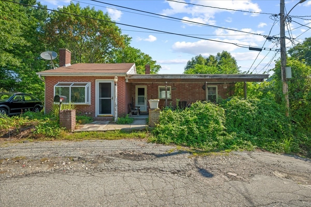 תמונה של הנכס: 15 Anglin Ln, Shrewsbury
