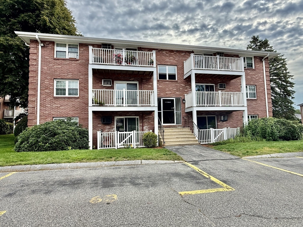תמונה של הנכס: 5 Kenmar Drive #7, Billerica