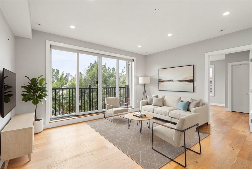תמונה של הנכס: 10-16 Everett St #402, Boston