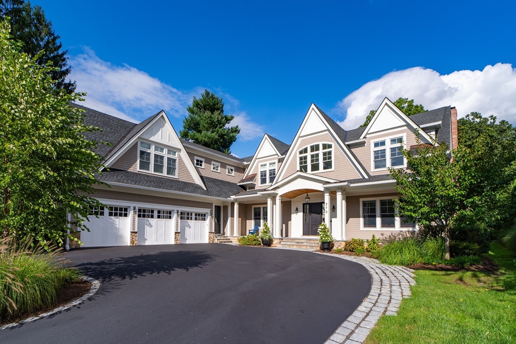 תמונה של הנכס: 370 Grove St, Needham