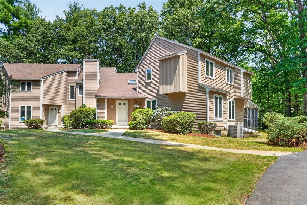 תמונה של הנכס: 8 Pilgrim Drive #A, Westford