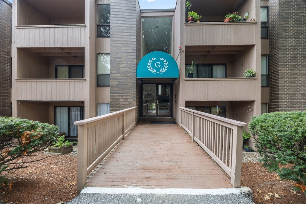 房源照片：10 Shrewsbury Green Dr #I, Shrewsbury