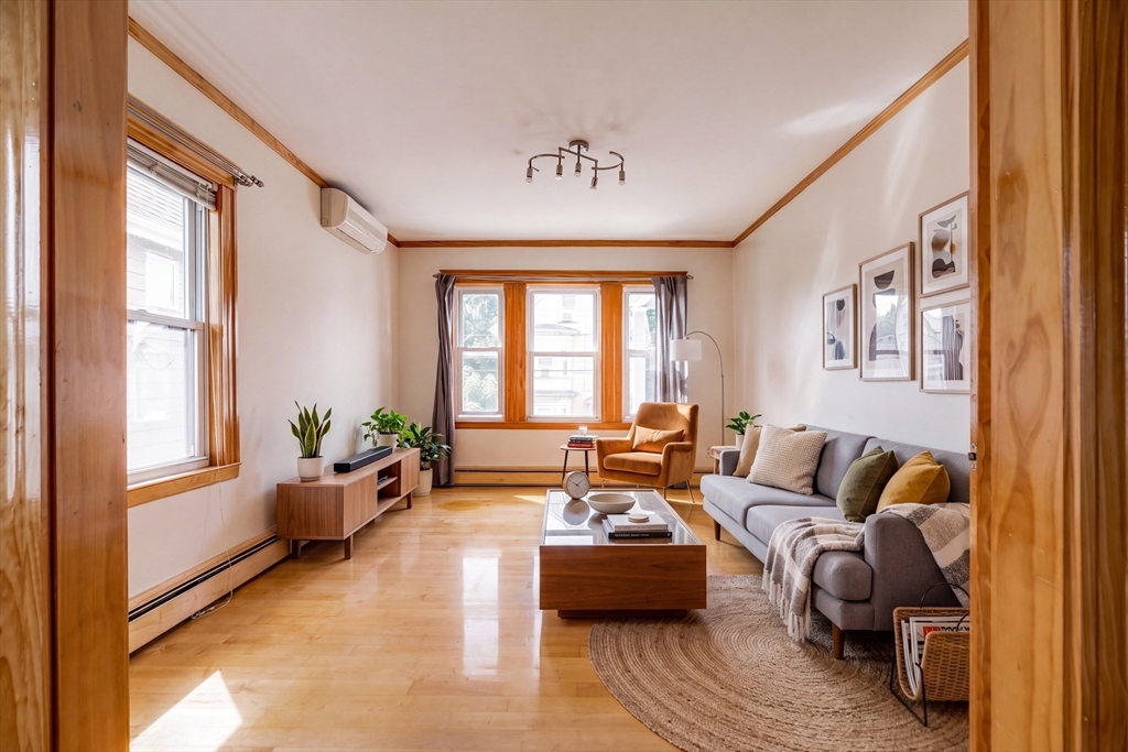 房源照片：59 Court St #2, Medford