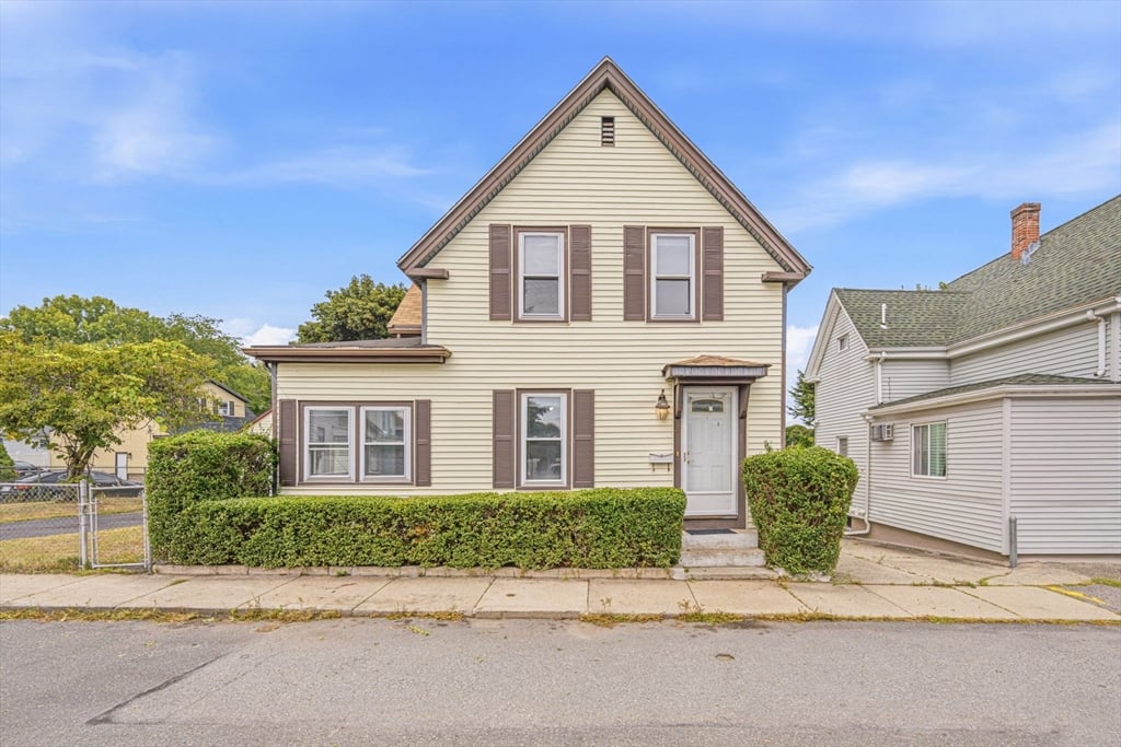 תמונה של הנכס: 27 Houston Pl, Lynn