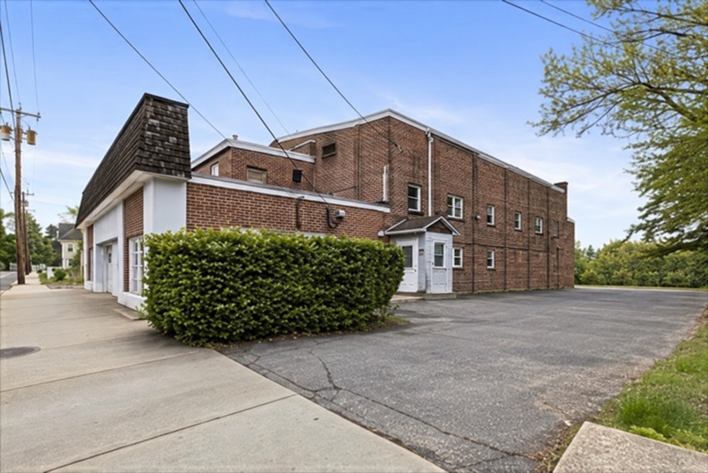 תמונה של הנכס: 50 E Main St #10, Orange