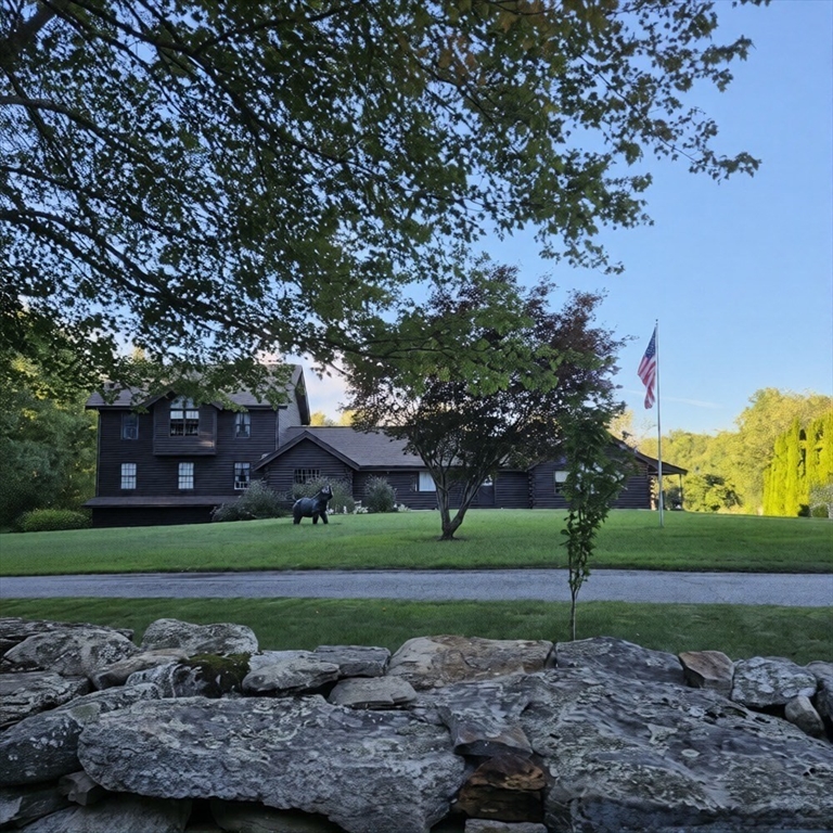 房源照片:8 Hillsville Rd, North Brookfield