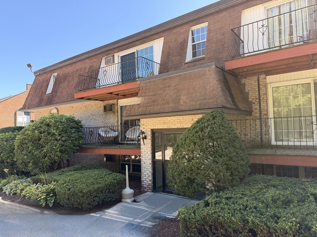 房源照片：6 Williamsburg Court #4, Shrewsbury