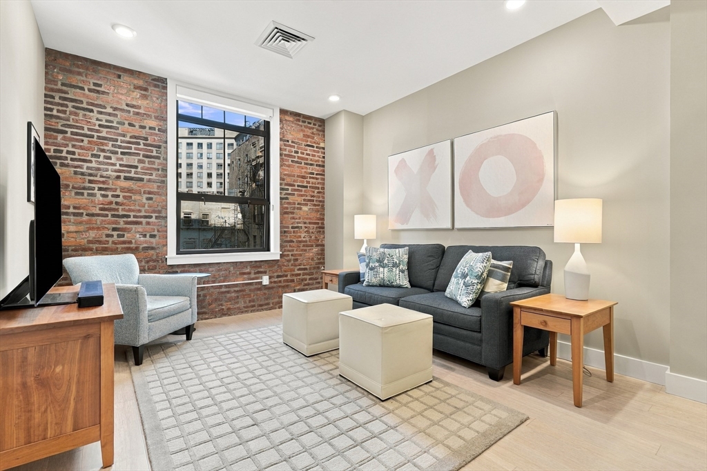 房源照片:121 Portland St #302, Boston