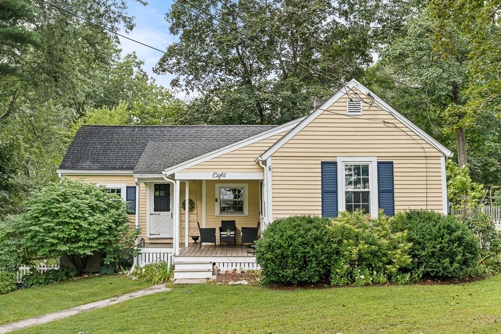 房源照片：8 Moore Road, Westford