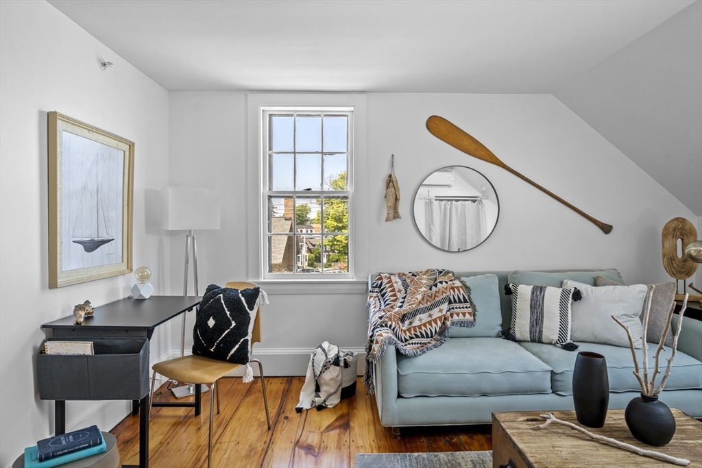 תמונה של הנכס: 33 Broadway #3, Rockport