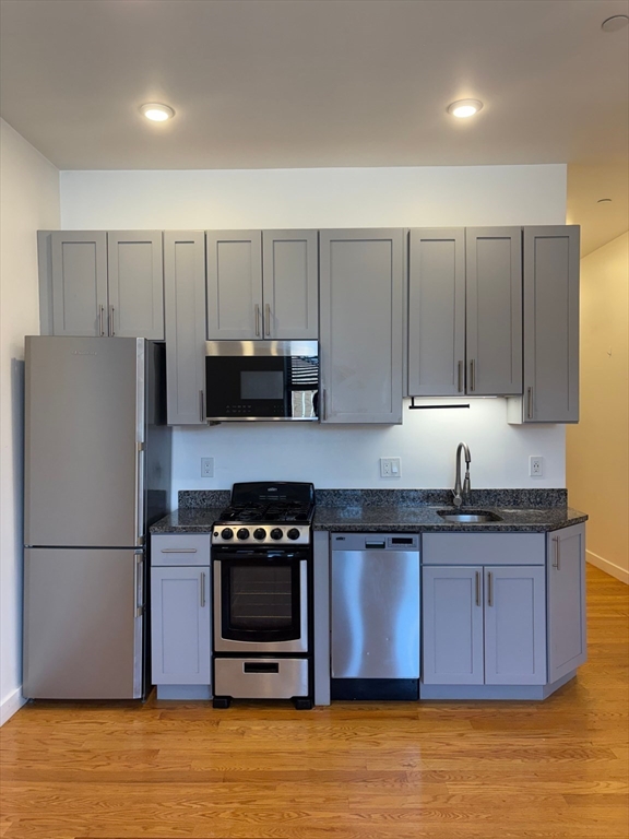 房源照片：64 Market Street #13, Lynn