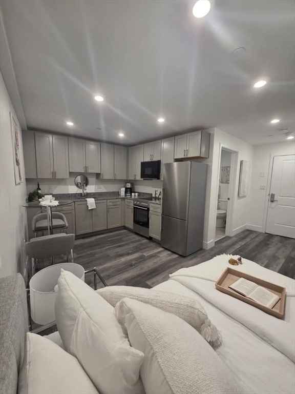 תמונה של הנכס: 585 ESSEX ST #419, Lynn