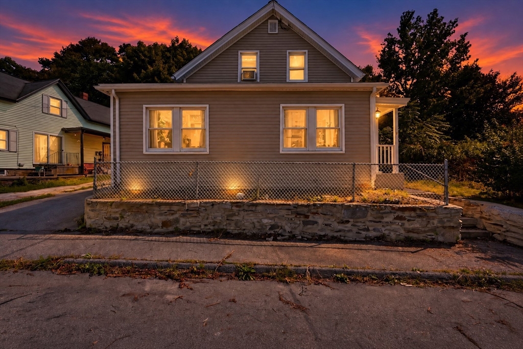 תמונה של הנכס: 6 Goddard St, Webster