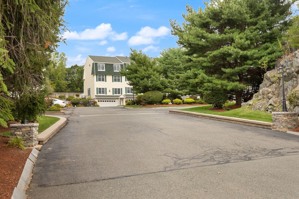 房源照片:8 Dansreau Place #8, Middleton