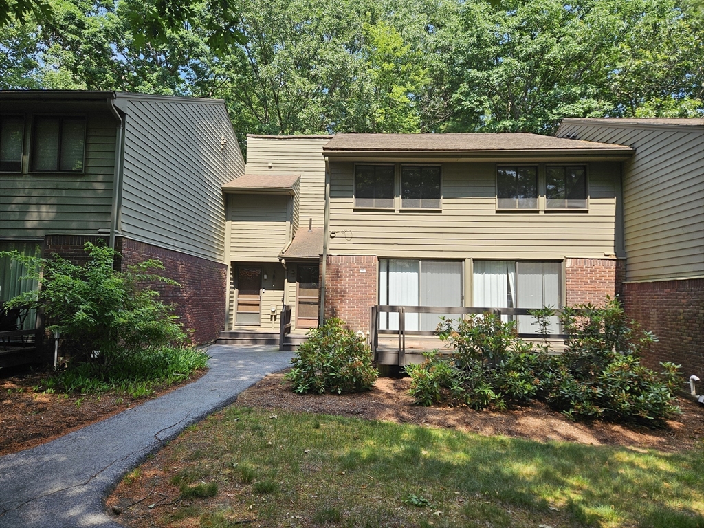 תמונה של הנכס: 604 Old Stone Brook #4, Acton