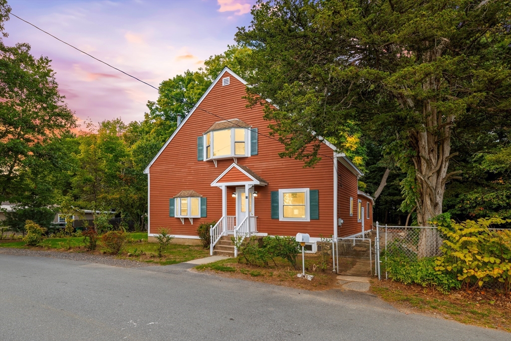 תמונה של הנכס: 15 Friendship St, Billerica