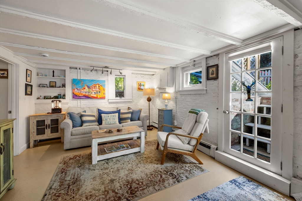 תמונה של הנכס: 18 Standish Street #Unit C, Provincetown