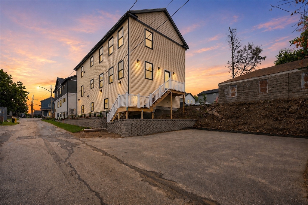 房源照片：10 Buffalo Ct, Providence